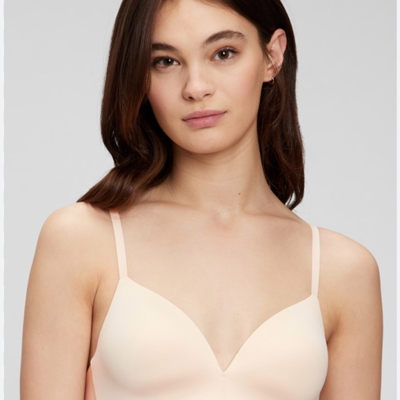 NWT - Gap Wireless T-Shirt Bra in Brush Beige - 36C - Picture 2 of 6